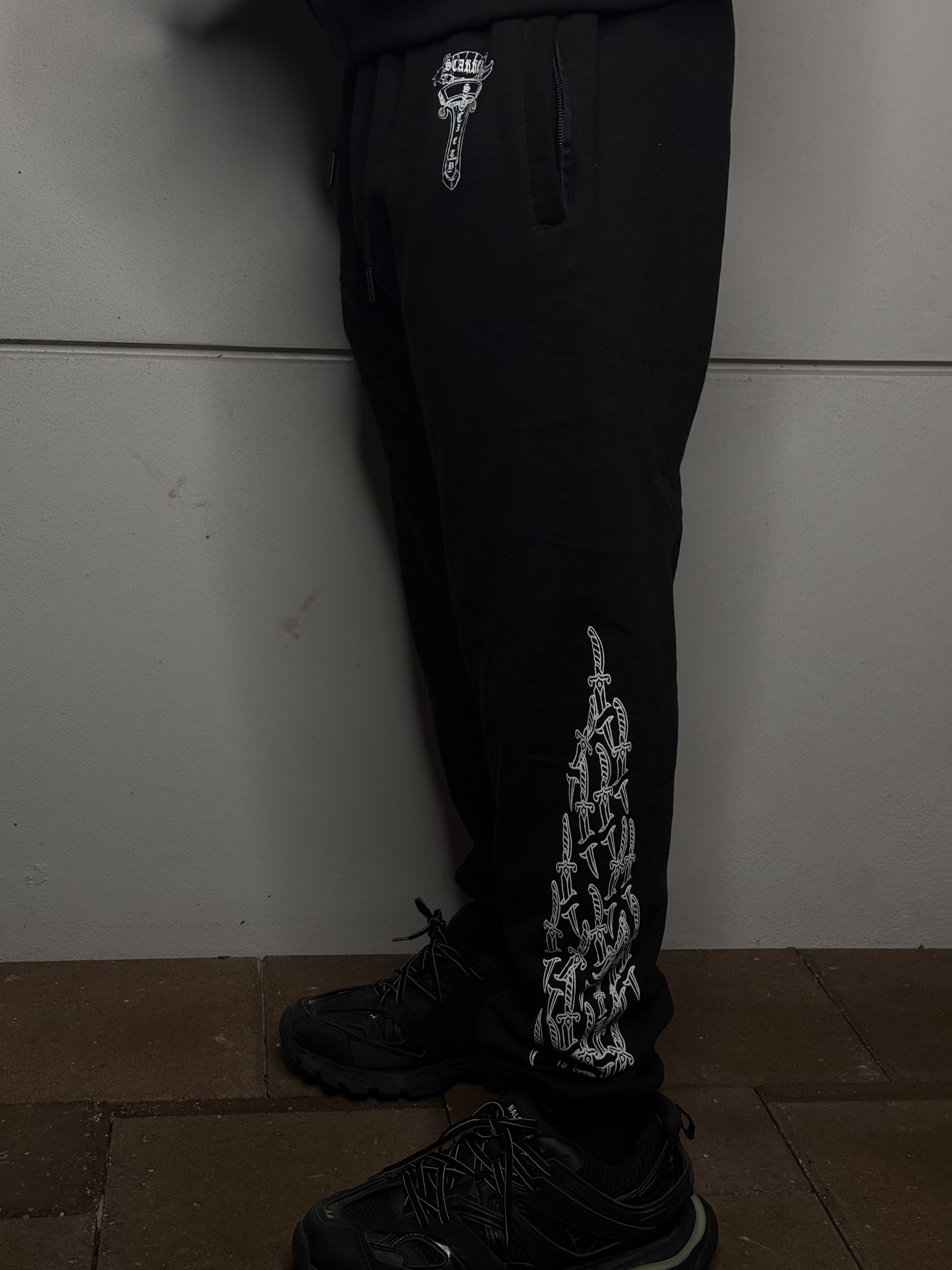 SS GRINCH Black Dagger JOGGERS